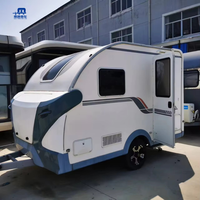 Caravane de camping-car moderne et légère 2025 pour 4 personnes avec cuisine et salle de bain