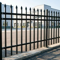 Clôture de jardin en acier galvanisé moderne et durable, résistante à la corrosion, avec revêtement en poudre, pour la sécurité résidentielle et routière