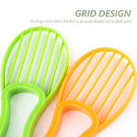 Keukenhulpje Multifunctionele Avocado-ontpitter, -snijder en -pitter 3-in-1 van plastic met beschermhoes