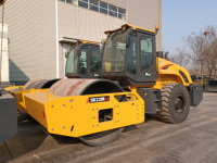 Compacteur de sol SR22-C5 de 22 tonnes, système hydraulique, tambour vibrant breveté trois-en-un, machine de construction routière