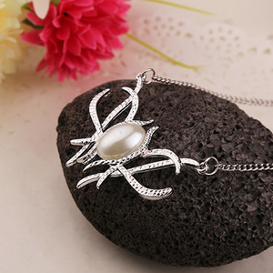 Collier Pendentif ZRM Fashion en Alliage de Zinc avec Breloque Argentée Hobbit Voyage Inattendu Galadriel et Perle d'Eau de Mer, Style Sportif Unisexe - Product Image 4