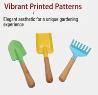 Ensemble d'outils de jardinage miniatures pour enfants, 3 pièces, petite pelle et râteau en métal avec manche en bois, jouets de plage pour enfants pour la recherche de coquillages et de crabes