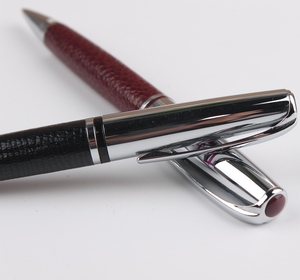 Bolígrafo de Sublimación Promocional de Regalo de Lujo GemFully, Bolígrafo de Metal con Cuero PU Rojo para Empresarios - Product Image 3