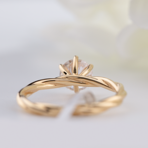 Bague <span class=keywords><strong>Solitaire</strong></span> Twist Premium Or 14K/18K <span class=keywords><strong>1</strong></span> <span class=keywords><strong>Carat</strong></span> D VS1 Bague en diamant artificiel pour mariage de fiançailles - Product Image 6