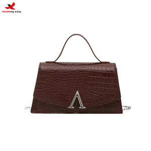 Bolso de Hombro Minimalista, Bolso de Noche Moderno, Bolso de Mano de Alta Estética, Bolso Cruzado Elegante con Correa de Cadena, RTS, Pedidos Mixtos al por Mayor - Product Image 1