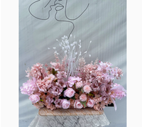 Décoration florale artificielle en rangée de lotus parfumés faits à la main pour les allées de mariage et de fête - Matériau plastique