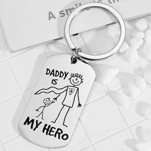 Best-seller Cadeau de fête des pères DADDY IS MY HERO Cartoon Porte-clés en acier inoxydable - Product Image 4