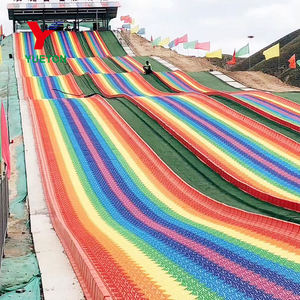 <span class=keywords><strong>Toboggan</strong></span> arc-en-ciel personnalisé aire de jeux extérieure pour enfants manèges équipement d'amusement en plein air <span class=keywords><strong>toboggan</strong></span> en plastique de neige sèche arc-en-ciel - Product Image 3