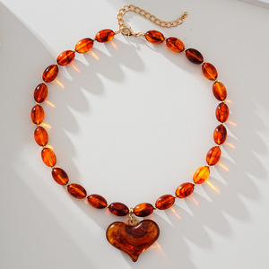 Colliers ras du cou tendance en acier inoxydable plaqué or 18 carats, bijoux simples avec perles acryliques et <span class=keywords><strong>grand</strong></span> pendentif cœur orange - Product Image 1