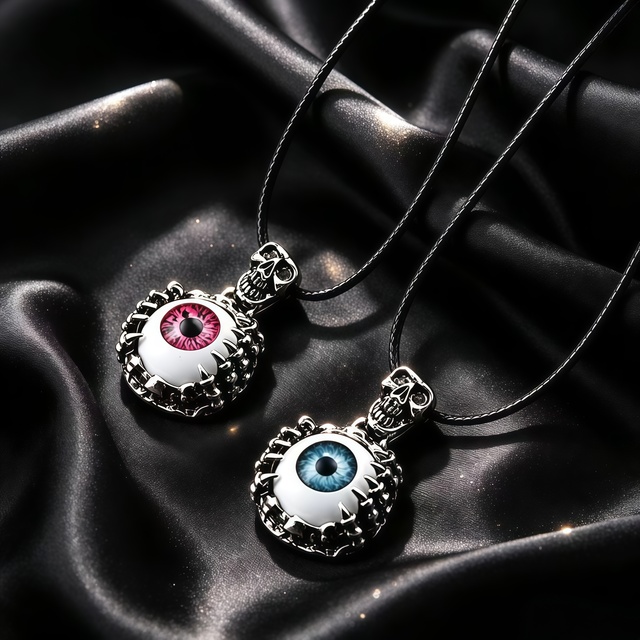 Cross-border Vintage Skull Demon Eye Unisex Charm Necklace Bone Spike-wrapped Realistic Blue Red Eyeball Pendant Stainless Steel