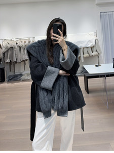 เสื้อคลุมโปโลแฟชั่นสองสี รุ่นวินเทจใหม่ประจำฤดูใบไม้ร่วง/ฤดูหนาว ปี 2025 ทำจากผ้าขนแกะเมอริโนอย่างดี <span class=keywords><strong>สอง</strong></span>ด้าน พร้อมฮู้ดและขนสุนัขจิ้งจอกถอดได้ - Product Image 2