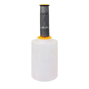 Pellicola Estensibile Industriale Mini 5 Pollici <span class=keywords><strong>500</strong></span> Piedi con Maniglia, Impermeabile, Trasparente, in Plastica Aderente per Imballaggio e Trasporto Pallet - Product Image 1