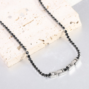 <b>Black</b> Zircon Set Adjustable <b>Choker</b> Necklace Pave Setting Geometric Design For Daily Party Wear - Product Image 2