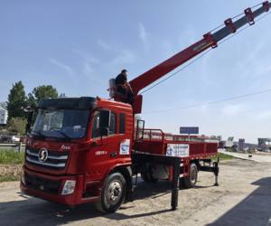 Howo T5G 6 * 4 vehicle mounted crane with 280 horsepower ST260 heavy-duty gearbox, <b>used</b> for transporting core motor components - Product Image 1