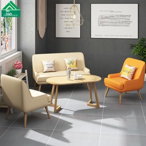 Set di Mobili per Ristoranti in Legno Massello Stile Nordico per Negozi di Tè, Tavoli e Sedie per Caffetterie, Divani da Pranzo, Bar e Pasticcerie - Product Image 4