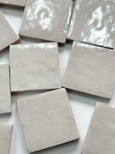 Azulejos Zellige Marroquíes Hechos a Mano, 4x4 Pulgadas, Blancos, 10x10cm, Azulejos Personalizados para Cocina, Baño, Paredes, Terracota Artesanal - Product Image 5