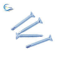 Vis à tête fraisée C1022 en zinc blanc avec antidérapant et entraînement PH2 pour le métal