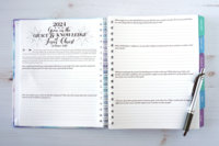 Bible chrétienne prière manifestation pleine conscience journal inspirant femmes Bible et planificateur pour femme