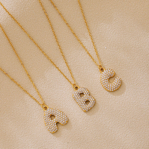 مجوهرات قلادة بحروف زركون من الفولاذ المقاوم للصدأ ، قلادة مبدئية مطلية بالذهب الأبجدية الأبجدية للنساء - Product Image 3