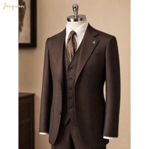 <span class=keywords><strong>Costume</strong></span> 3 pièces en laine mélangée à chevrons <span class=keywords><strong>marron</strong></span> <span class=keywords><strong>foncé</strong></span> pour homme, pour mariage et affaires - Product Image 1