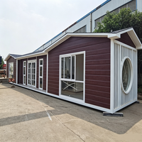 Maisonnette préfabriquée en panneaux sandwich avec porte en verre, terrasse, véranda, maisonnette portable, villa moderne écologique, hôtel, appartement