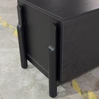 Meja TV Kayu Gelap Modern, Kabinet Televisi Berdiri Sendiri dengan Laci dan Pintu Penyimpanan, Konsol Media Ruang Tamu
