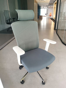 Silla de Oficina Ergonómica de Diseño Moderno, Silla Giratoria de Malla con Altura Ajustable para Oficina en Casa, Gimnasio, Base de Aleación de Aluminio - Product Image 3