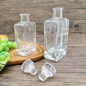 Bouteilles d'alcool en verre <span class=keywords><strong>de</strong></span> qualité supérieure avec liège en verre Tailles 50ml 100ml 200ml Petites bouteilles réutilisables pour les cadeaux <span class=keywords><strong>de</strong></span> vin faits maison et l'échantillonnage - Product Image 6