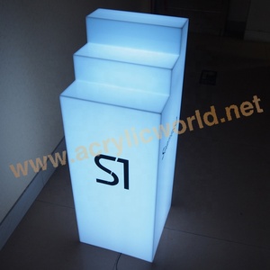 Expositor de Botellas de Vino Acrílico Cuadrado Personalizado, Pedestal de Exhibición de Botellas de Licor para Piso - Product Image 5