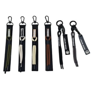 Artículo Popular: Llavero Minimalista con Cuerda Delgada y Estampado TUESDAY, Colgante de Cadena Metálica para Bolso, Diseño Casual, Unisex - Product Image 1