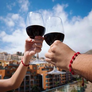 Braccialetto con 7 nodi in filo rosso per donna e uomo, amuleto portafortuna, bracciale intrecciato fatto a mano, gioiello regalo. - Product Image 3