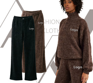 <span class=keywords><strong>Pantaloni</strong></span> da Donna in Maglia Morbida Marrone Cioccolato a Vita Alta e Gamba Dritta <span class=keywords><strong>con</strong></span> Logo Ricamato e Tasca Posteriore - Product Image 1