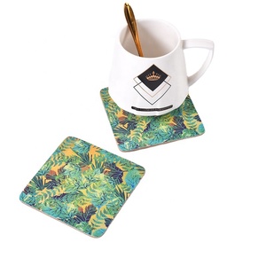 Napperons <span class=keywords><strong>de</strong></span> table personnalisés en gros avec impression <span class=keywords><strong>feuille</strong></span> <span class=keywords><strong>de</strong></span> forêt tropicale, support en liège, photos personnalisées, sublimation, en bois MDF - Product Image 4