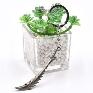 Se vend bien sur un jeu compétitif spécial lols personnage populaire accessoires exclusifs artisanat en métal épée porte-clés pendentif - Product Image 4