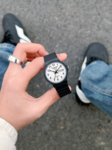 <span class=keywords><strong>Orologio</strong></span> al Quarzo con Doppio Calendario, Stile Minimalista Impermeabile in <span class=keywords><strong>Bianco</strong></span> e Nero, Orologi da <span class=keywords><strong>Donna</strong></span> e da Uomo - Product Image 2