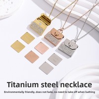 Collier en acier inoxydable résistant au ternissement avec logo texte personnalisé, gravure pour sac à main, surface lisse, idéal pour déclaration d'amour