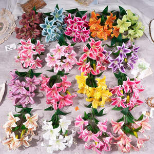 Flores Artificiales de Lirio, 7 Flores, 2 Capullos, Altas y Pequeñas, de Seda Reutilizable, Decoraciones para Bodas - Product Image 1