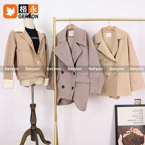 Abrigo Largo de Lana para Mujer, Estilo Bouclé, Ropa de Invierno de Segunda Mano, Estilo Vintage, Marca Geryon - Product Image 3