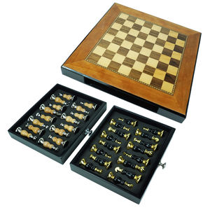 Set di scatole di <span class=keywords><strong>scacchi</strong></span> <span class=keywords><strong>in</strong></span> legno di lusso personalizzato oro nero <span class=keywords><strong>in</strong></span> <span class=keywords><strong>metallo</strong></span> <span class=keywords><strong>scacchi</strong></span> grandi Set regalo di <span class=keywords><strong>scacchi</strong></span> - Product Image 6