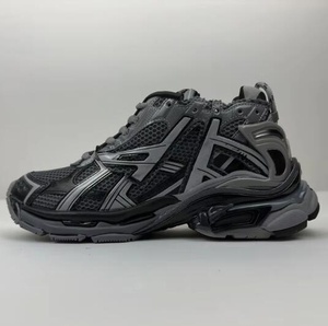 รองเท้าผ้าใบแฟชั่นดีไซน์เนอร์แท้คุณภาพสูงสำหรับผู้ชายและผู้หญิง รุ่นหนาพิเศษ สไตล์ลำลอง เดินสบาย รุ่นใหม่ล่าสุด ปี 2026 - Product Image 2