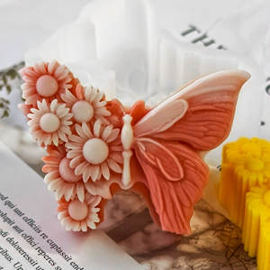Moule en Silicone Fleur Papillon DIY Moule Papillon Marguerite pour la Fabrication de Bougies Parfumées, Plâtre, Savon, <span class=keywords><strong>Fondant</strong></span> et Décoration de Gâteaux - Product Image 3