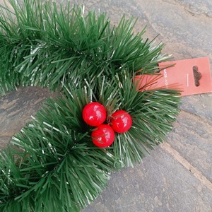 クリスマスツリー飾り卸売 赤い実 ダークグリーンリボン ティンセルガーランド - Product Image 2