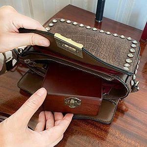 Wooden <b>Portable</b> Jewelry Box Rectangle With <b>Lock</b> For Earrings Necklaces Rings Bracelets Desktop Storage - Product Image 3