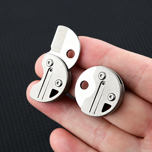 Couteau de poche pliant miniature en alliage de titane en forme de pièce de monnaie, acier 7Cr, petit coupe-circuit EDC pour porte-clés, couteau compact pour déballer les colis - Product Image 1