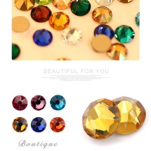 Vente en gros de strass en cristal de verre 3D dorés et argentés de 5 mm, 12 facettes, thermocollants, à coudre, accessoires de bricolage <span class=keywords><strong>pour</strong></span> <span class=keywords><strong>chaussures</strong></span> - Product Image 3