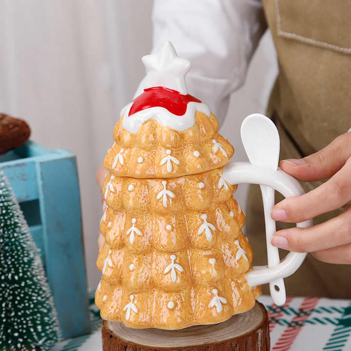 Redeco Christmas Tree Shaped 3D Coffee Ceramic Mug With Spoon Custom Cup for Festive Holiday Home Drinkware