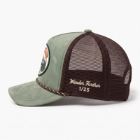 Casquette Trucker Personnalisée Effet Daim Haute Qualité avec Patch Trail Club, Dos en Maille et Visière Courbée – Vente en Gros OEM