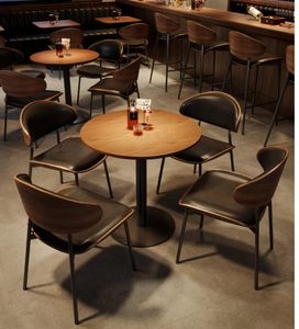 Mesa de Bar Redonda de Madera Maciza Comercial Moderna para Uso en Hoteles y Apartamentos, 4 Plazas - Product Image 1
