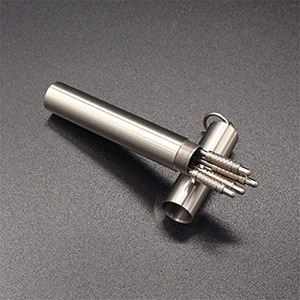 つまようじホルダーキーホルダー - 防水ステンレススチールつまようじボックスコンテナ＆2つのチタンつまようじ超軽量トラベルキット - Product Image 2