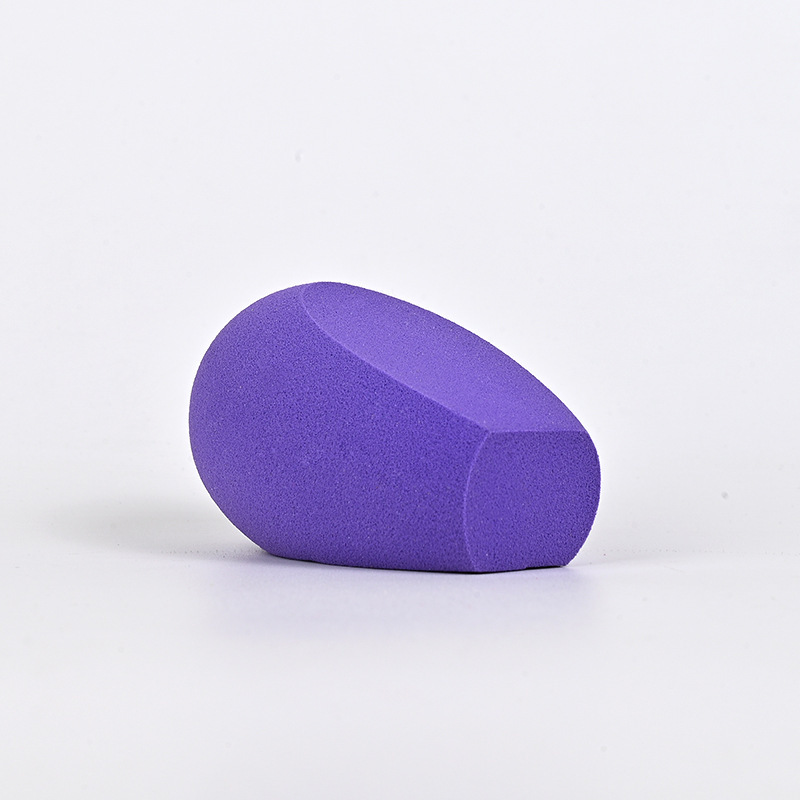 Three-cut beauty sponge